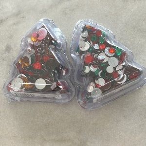 ASSORTED CHRISTMAS GEMS FOR CRAFTS NWT